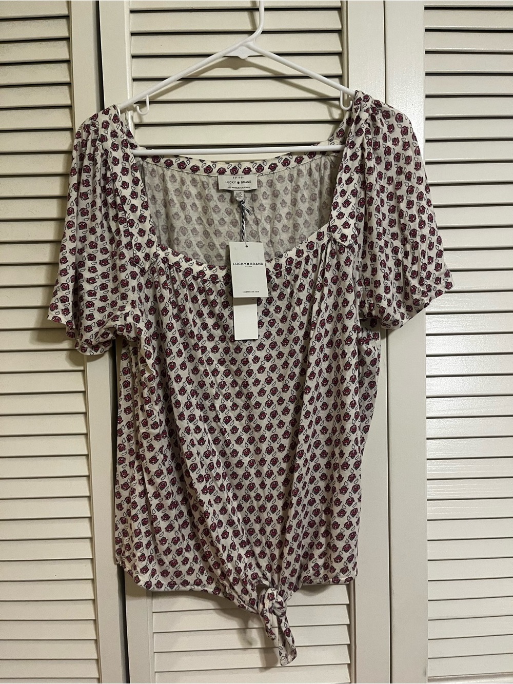 Lucky Brand Cream and Burgundy Printed Tie-Hem Women's Blouse